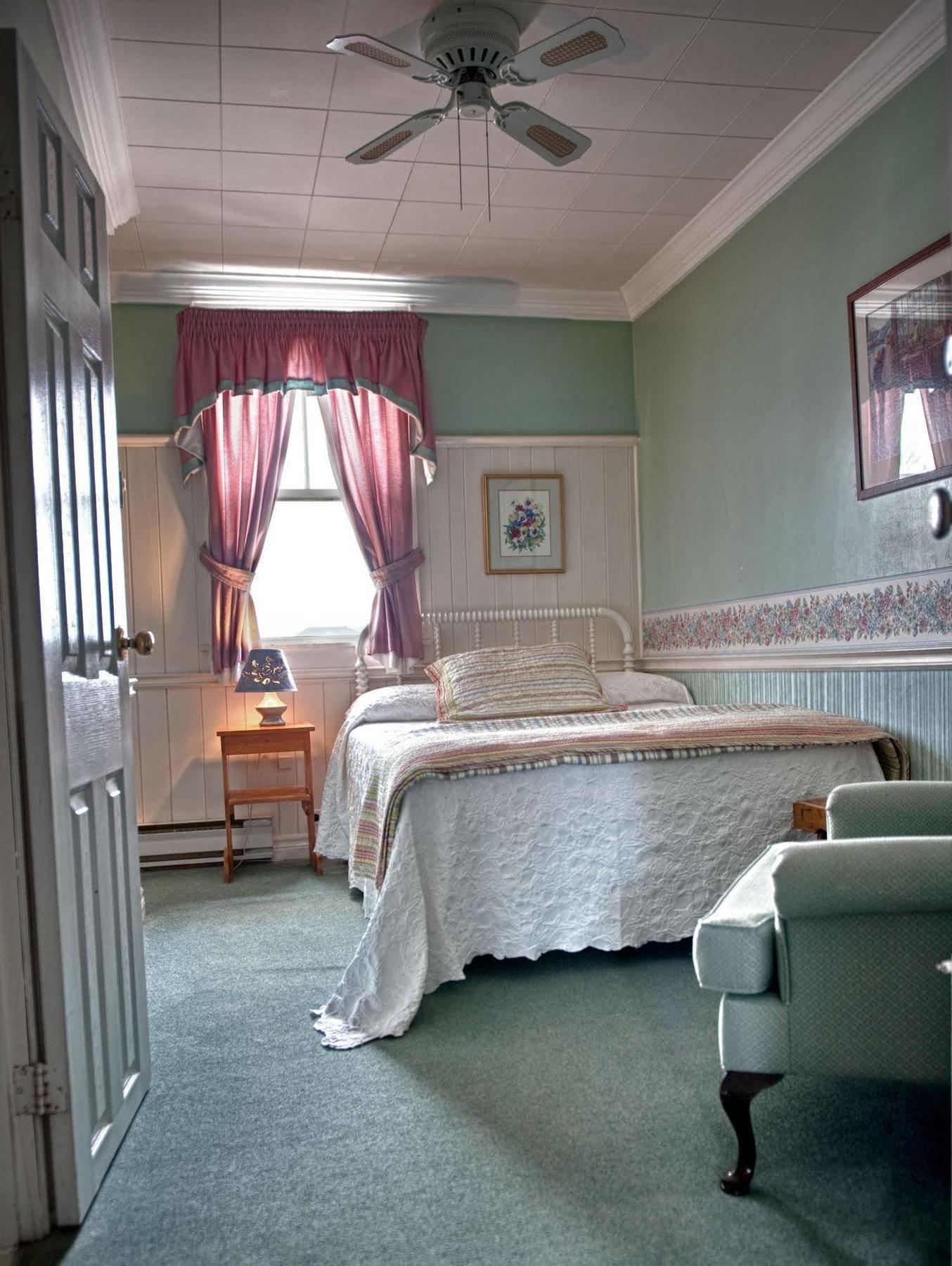 Telegraph House Motel Baddeck Inlet Kültér fotó